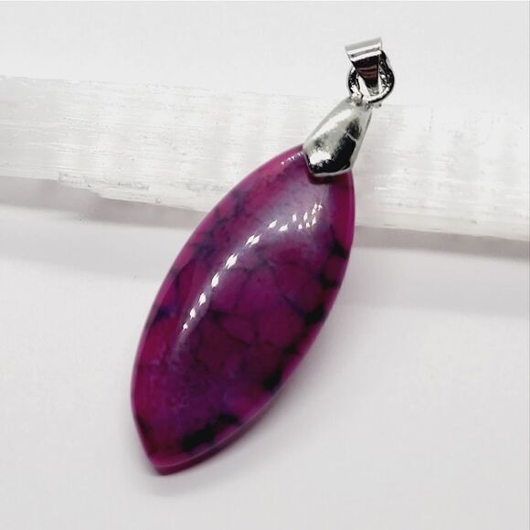 35x15x6mm Peach Dragon Veins Agate Olivary Pendant - Picture 1 of 4